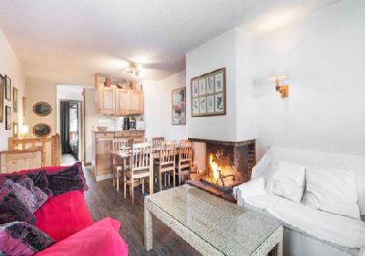 Le-Chalet-lounge2-400-280