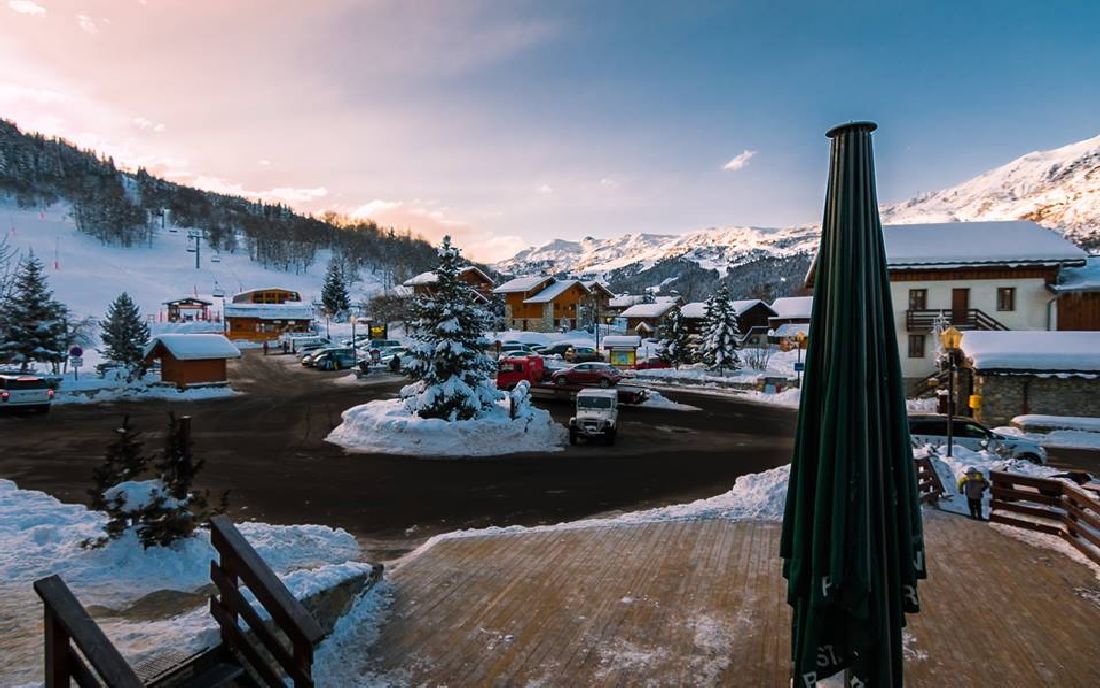 Meribel-Village in snow