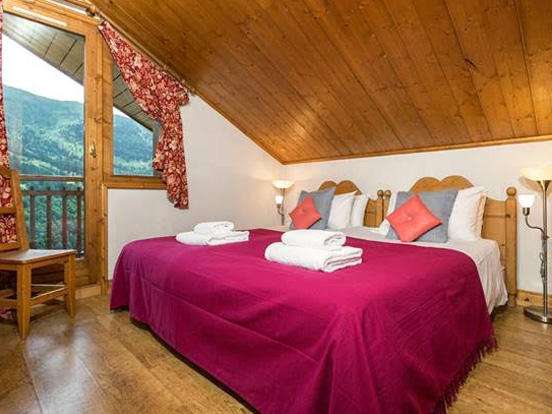 chalet-Noemie-double-bedroom