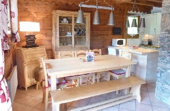 Meribel Les Allues Self Catered Chalets - Jardin Sauvage Dining Room