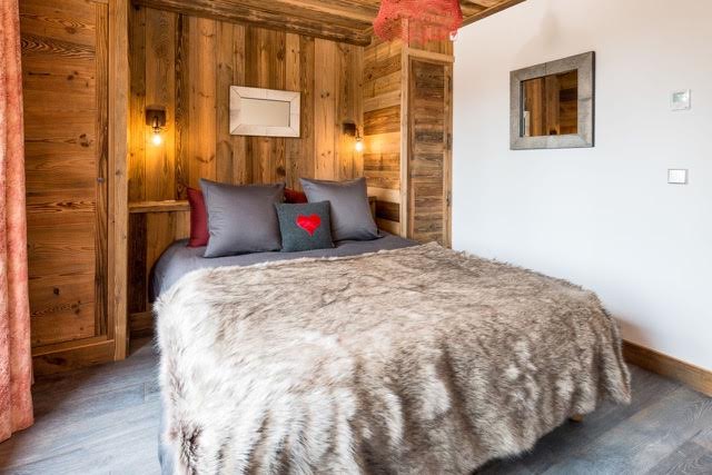 chalet-Chererie-double-bedroom2