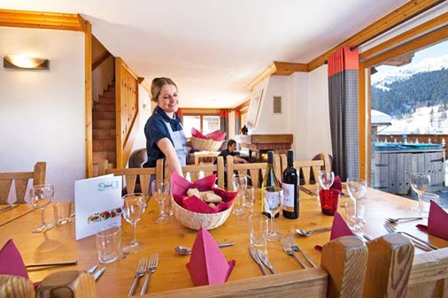 chalet-matterhorn-dining-room