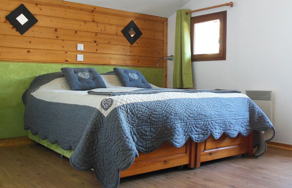 Chalet-Clementine-bedroom