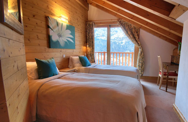 Chalet-Iamato-bedroom2