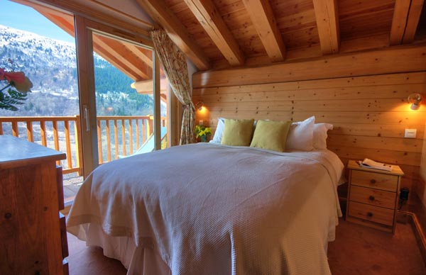 Chalet-Iamato-bedroom3