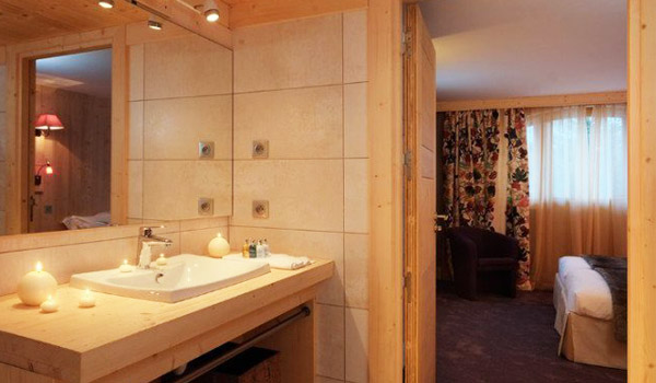 chalet-Bellacima-lodge-5-bedrooms-washroom