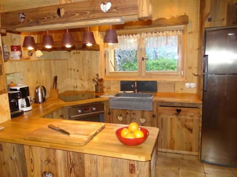 chalet-anastasia-kitchen