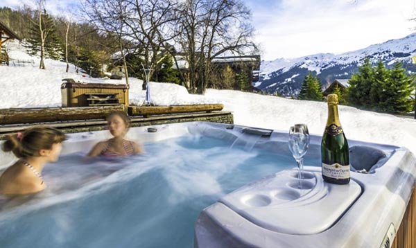 chalet-aurigny-hot-tub