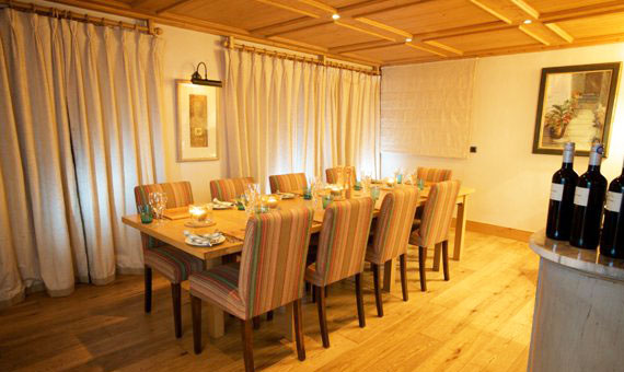 chalet-bellevue-6-bedrooms-dining-room