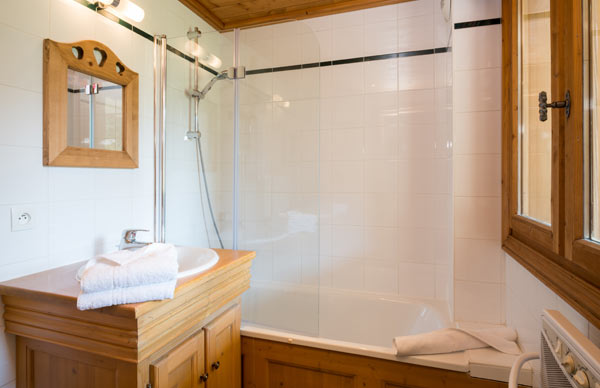 chalet-bruyere-bathroom