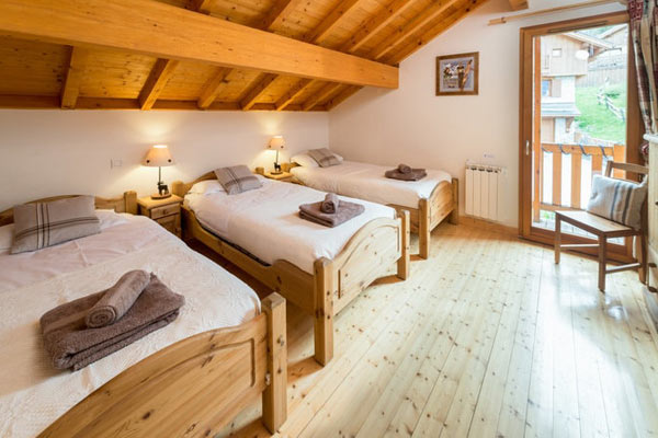chalet-campanules-bedroom2