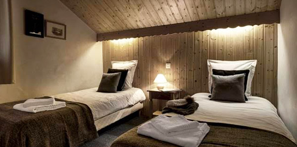 chalet-etoile-meribel-village-twin-bedroom2