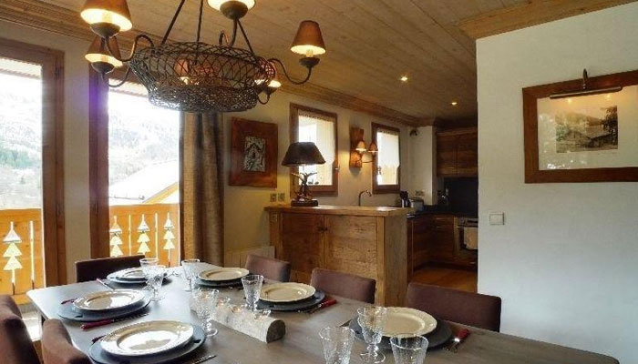 chalet-levanna-dining