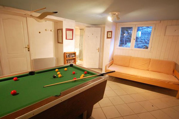 chalet-louette-pool-table