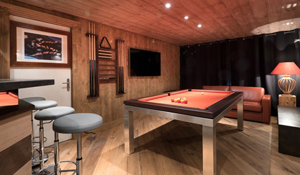 chalet-marie-fleur-pool-table