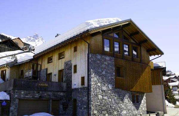 chalet-pied-de-voute-outside