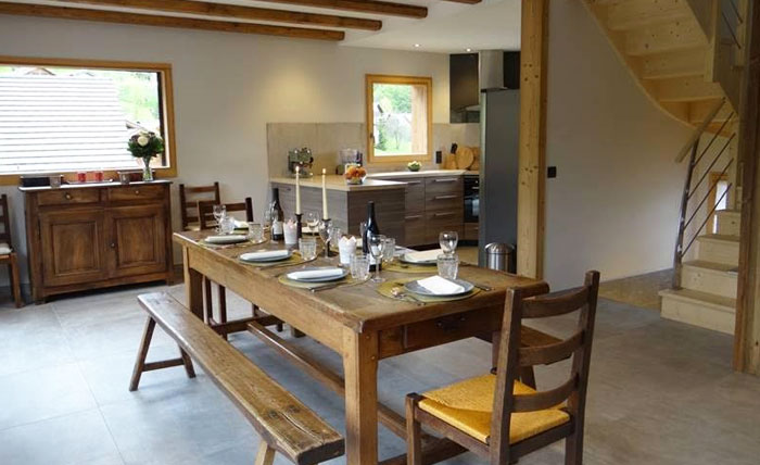 chalet-vanakem-dining2