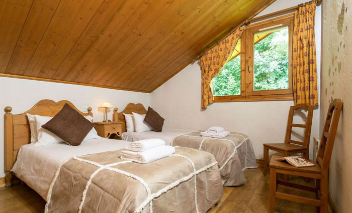 Chalet-Apartment-Le-Rocher-bedroom2