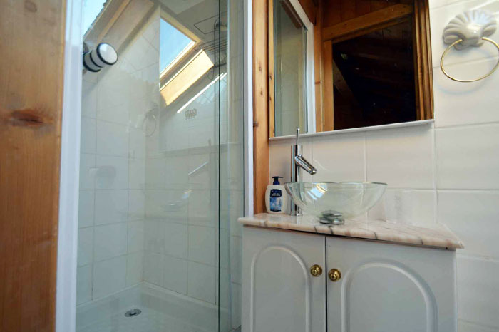 Chalet-Jardin-Sauvage-bathroom2