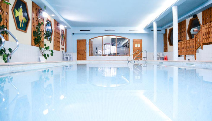 Hotel-les-Arolles-pool