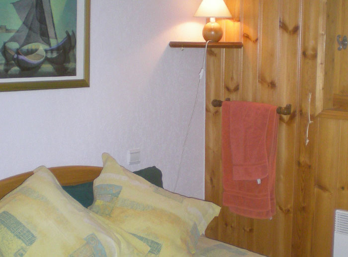 Jardin-d-Hiver-3-bedrooms-bedroom2