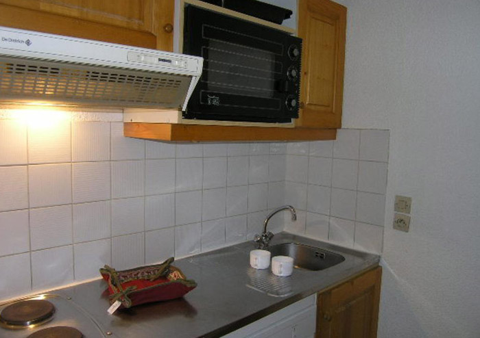 Le-Chalet-de-Meribel-kitchen