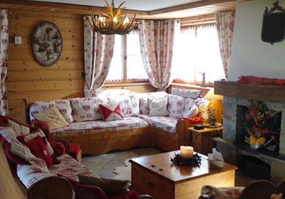 Lounge-chalet-summer-small Lounge-chalet-summer-small