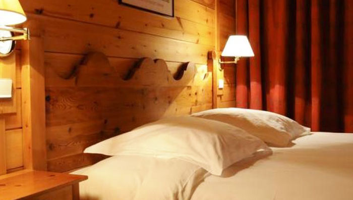 altiport-ahotel-meribel-bedroom