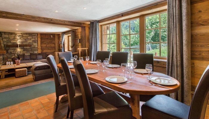 chalet-La-Tanniere-dining