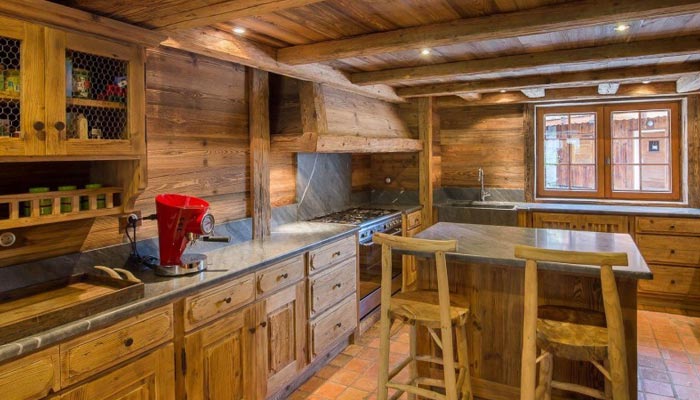 chalet-La-Tanniere-kitchen