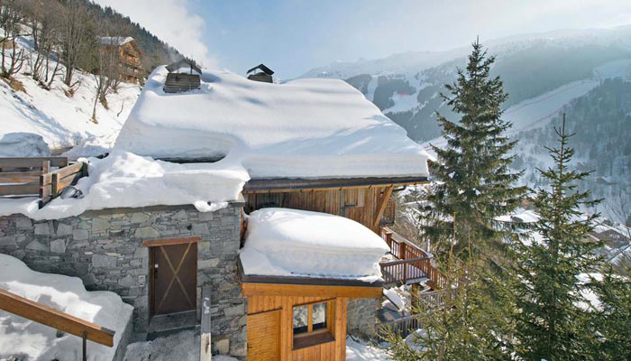 chalet-Petite-coeur-outside