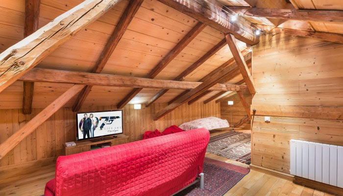 chalet-WASMYA-tv-room