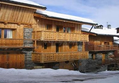 chalet-hirondellle-outside