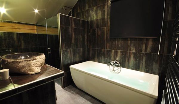 chalet-impala-lodge-7-bedrooms-bathroom