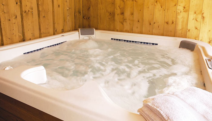 chalet-indiana-lodge-meribel-hot-tub