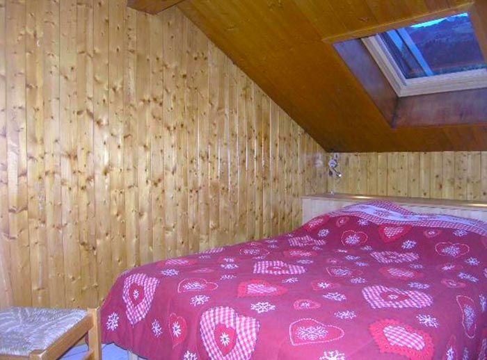 croix-de-verdon-4-bedrooms-double-bedroom